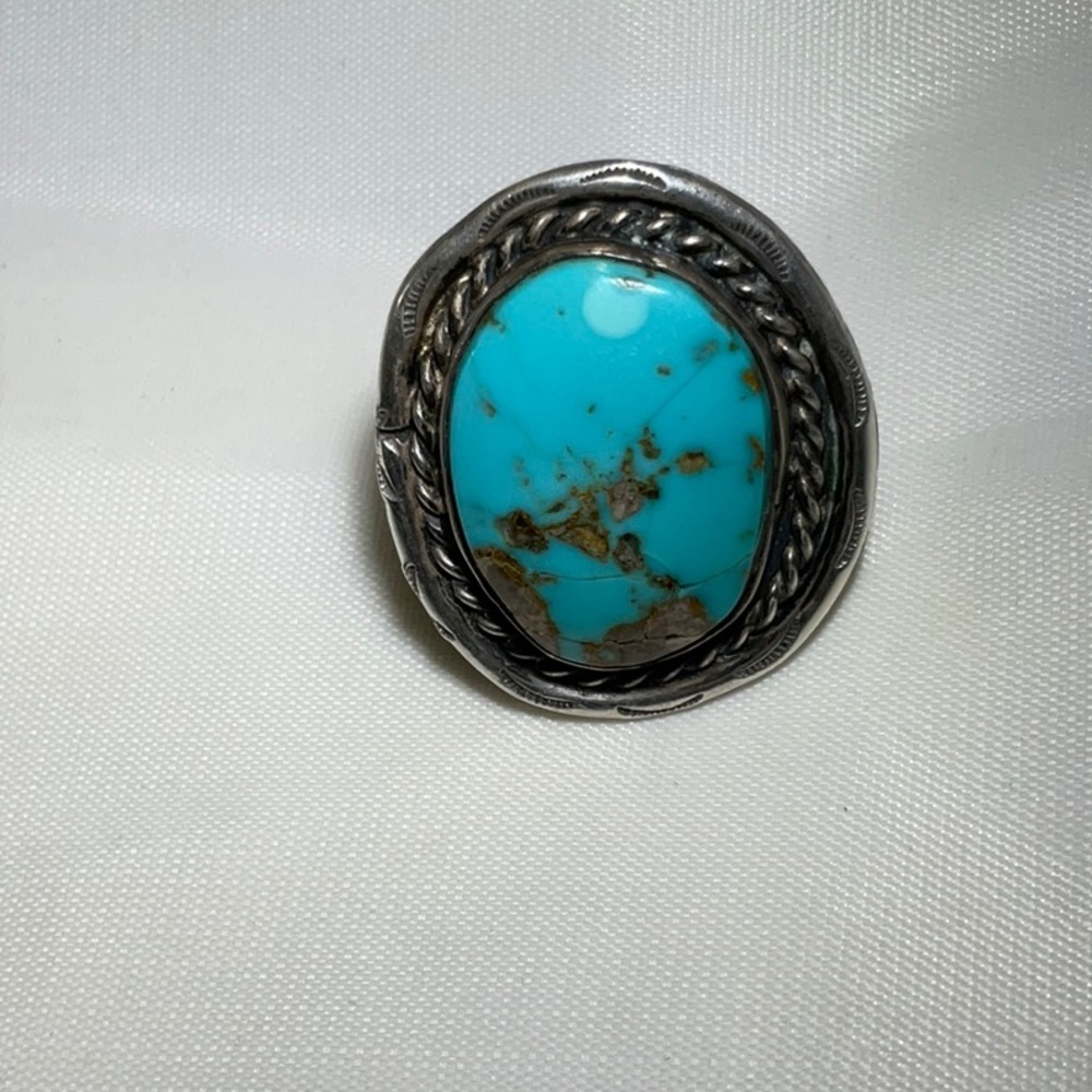 Silver and turquoise (Howlite?) south western ring.  Size 6, See pictures